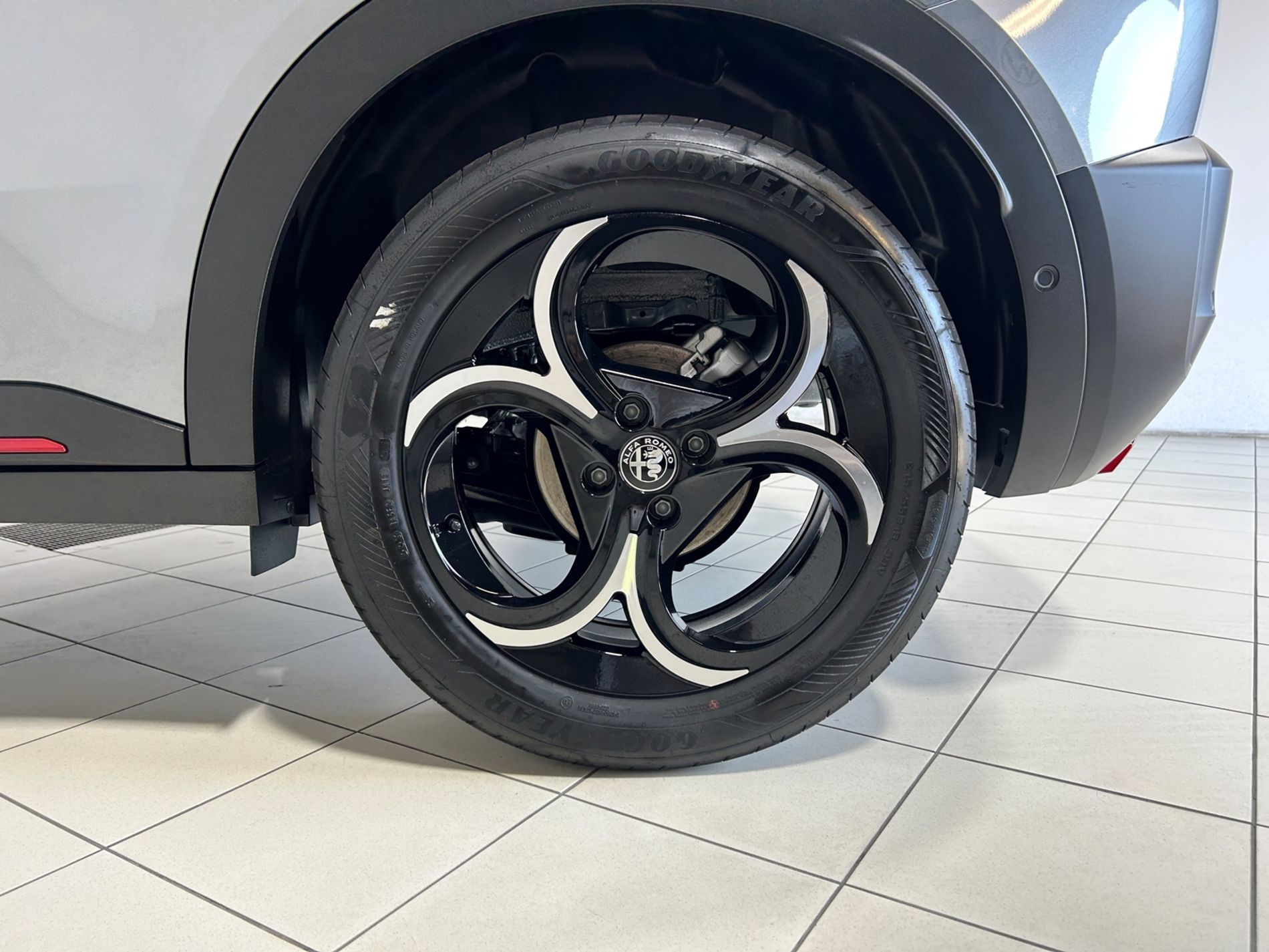 Junior 1.2 ibrida Speciale - Autoviemme